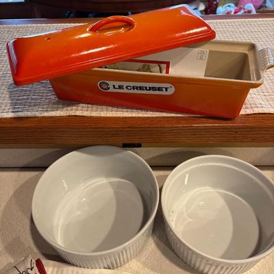 Sale Photo Thumbnail #26: Tablecloth, 4 ivory placemats, Cordon Bleu and Dansk bowl. Le Creuset has box