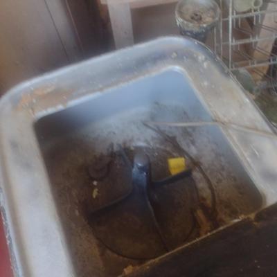 Antique Electric Washer with Ringer and Tub