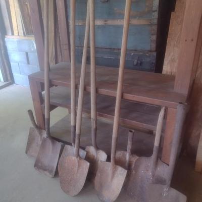 Collection of Garden Hand Tools Choice B (B5)