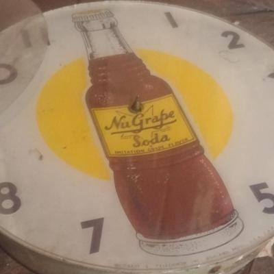 Vintage Nu-Grape Soda Advertising Bubble Glass Wall Clock