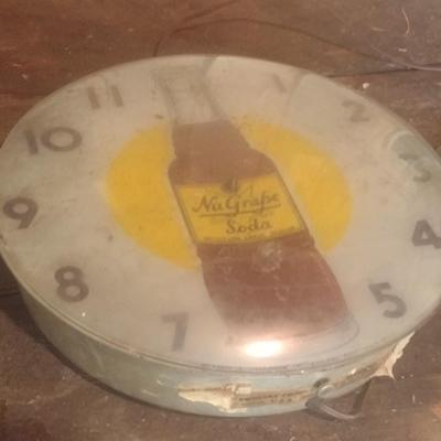 Vintage Nu-Grape Soda Advertising Bubble Glass Wall Clock