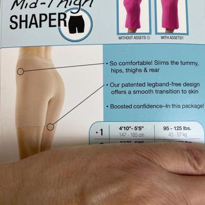 Assets by Spanx Mid-Thigh Shaper Size 1 Nude