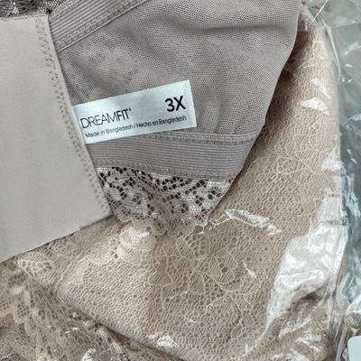 2 New Dreamfit Bralettes Size 3XL