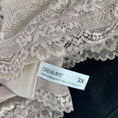 2 New Dreamfit Bralettes Size 3XL