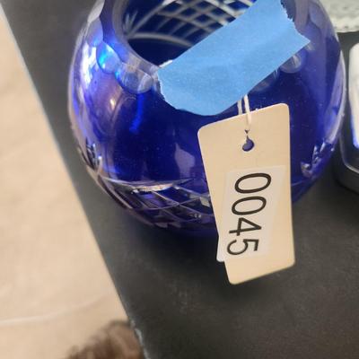 Vintage Godinger Legends Cut to Clear Cobalt Blue Crystal Vase