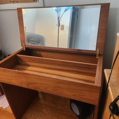 Danish Teak Vanity by Vinde Mobelfabrik Made in Denmark 128 32x18x30