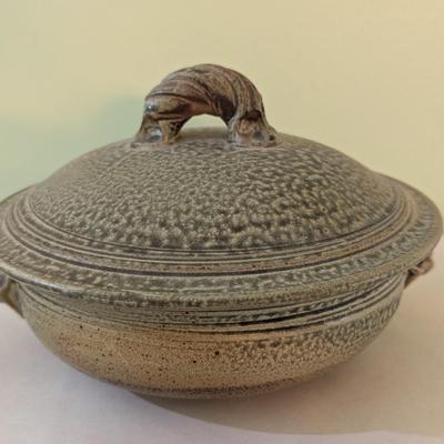 Handmade Studio Art Pottery Bowl With Lid (K)