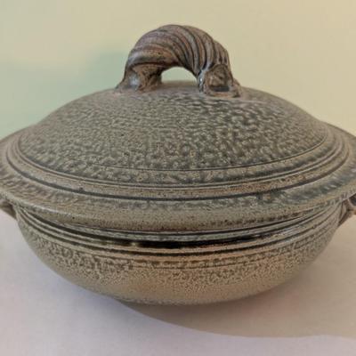 Handmade Studio Art Pottery Bowl With Lid (K)