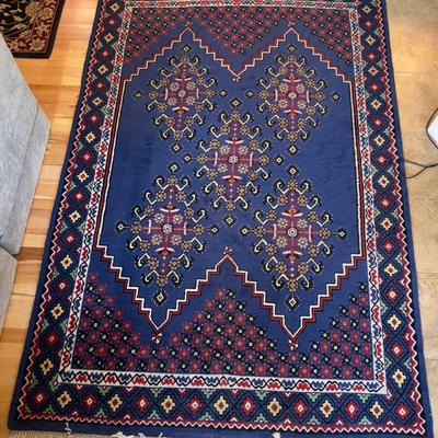 Sale Photo Thumbnail #75: Very Good Condition: Measures: 80" X 121" No visible Damage. Little to no wear. Dusty. Wool on Cotton. Please Bring Help! Heavy. 