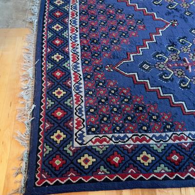 Sale Photo Thumbnail #79: Very Good Condition: Measures: 80" X 121" No visible Damage. Little to no wear. Dusty. Wool on Cotton. Please Bring Help! Heavy. 