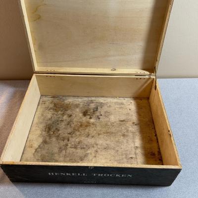 Sale Photo Thumbnail #355: Empty from Germany! Awesome!!! Measures 14 X 11X 4" 