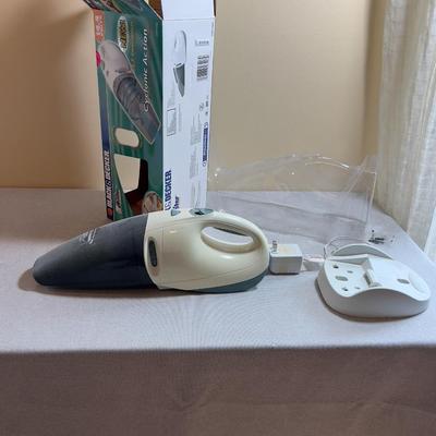 Sale Photo Thumbnail #544: Hardly Used. With Wall Hanger Charger included. 