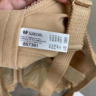2 New Wacoal Bras Size 36H