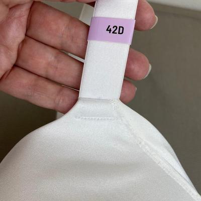 Vanity Fair White Bra Size 42 D