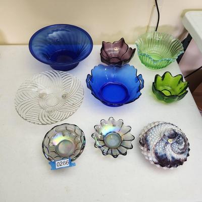 Lot Mixed Colored Glassware Bowls Dishes L.E. Smith Mt. Pleasant Cobalt Blue, Green, Westmoreland Diamond Point Slag , Viking Purple.