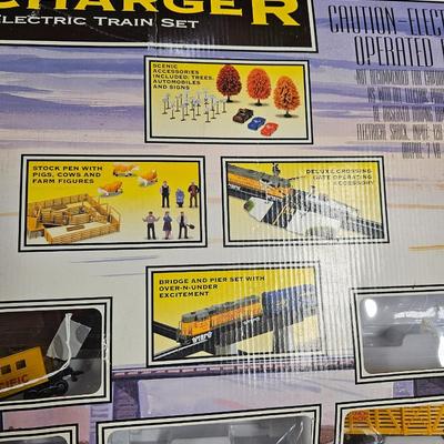 Super Power Charger Complete HO Scale Electric Train Set - Unopened