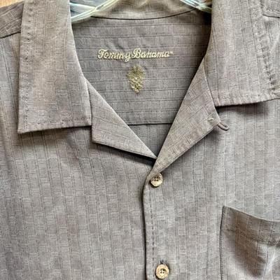 Men's Size L Large 100% Silk Tommy Bahama Brown Loose Fitting Button up Camp shirt