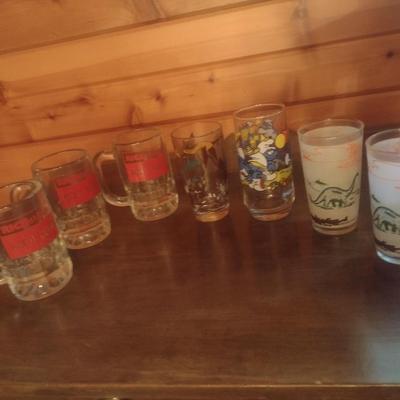 Collection of Assorted Vintage Painted and Advertising Drinking Glasses Includes Richardson Root Beer and Smurfs, Other