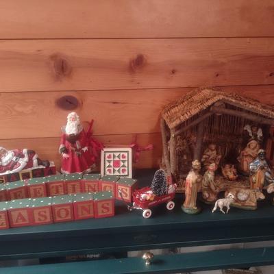 Collection of Holiday Themed Decorations (See all Pictures)