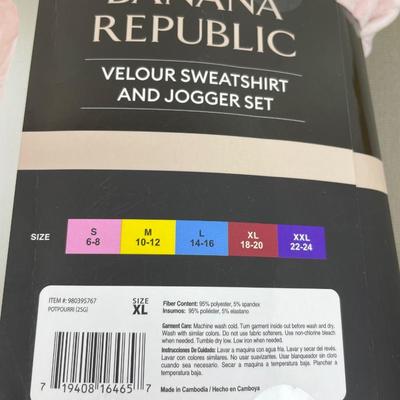 Banana Republic Pink Velour Sweatshirt and Jogger Set XL