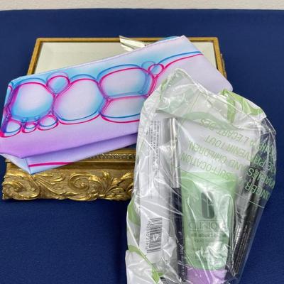 4 Piece Clinique Beauty Set