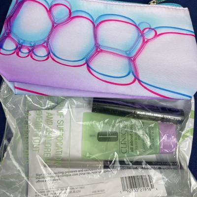 4 Piece Clinique Beauty Set