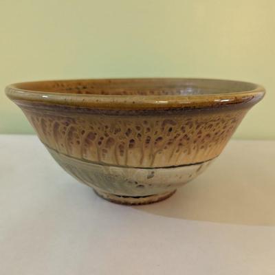 Handmade Studio Pottery Bowl (K)