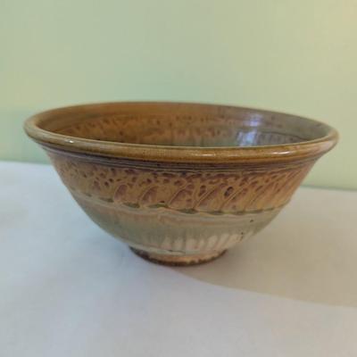 Handmade Studio Pottery Bowl (K)