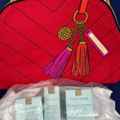 New Estee Lauder 4 piece Skincare Set