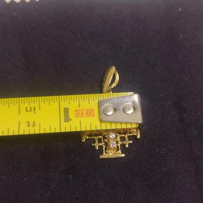 14 Karat Yellow Gold and Diamond Pendant- Approx Total Weight 3.9 Grams (#37)