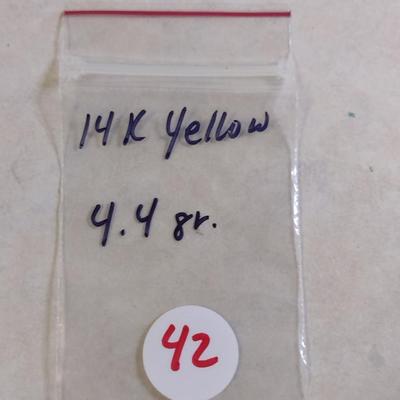 14 Karat Yellow Gold Post Earrings- Approx Total Weight 4.4 Grams (#42)