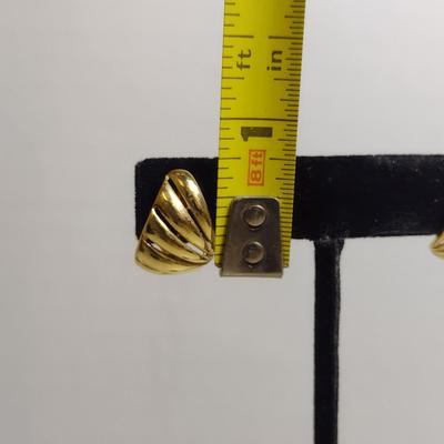 14 Karat Yellow Gold Post Earrings- Approx Total Weight 4.4 Grams (#42)