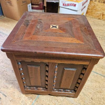 Antique Commode with Thunder Mug