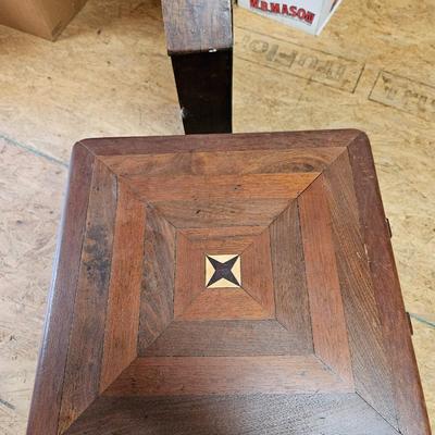 Antique Commode with Thunder Mug