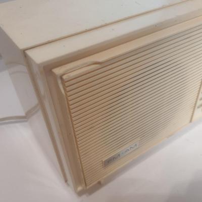 Vintage Bakelite Case Zenith Am/FM Radio in Working Condition
