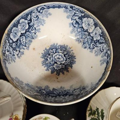 Lot of Misc. Antique Items Including Teacups & Saucers