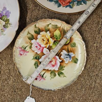 Lot of 5 Decorative Plates Including Lenox