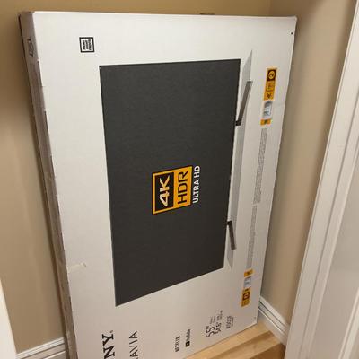 Sale Photo Thumbnail #664: Used. Works. Has original box with a stand in it. 