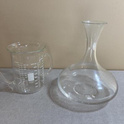 Sale Photo Thumbnail #708: Used. Usable. No stoper! Measures liquids 11" Milliliters and Cups. 