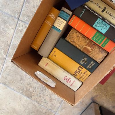 Sale Photo Thumbnail #753: Used. Readable in GERMAN! 