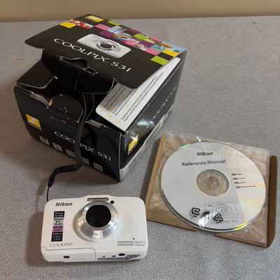 Sale Photo Thumbnail #809: Excellent Condition. Like New. 