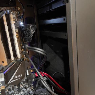 Sale Photo Thumbnail #1089: Does not have an operating system installed. SOOO! Does not include Monitor Either!!!! 