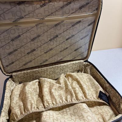 Sale Photo Thumbnail #1185: Rolling. Good Used Condition. Usable for your next trip