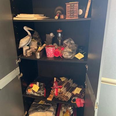 2 black Platinum Pro cabinets only