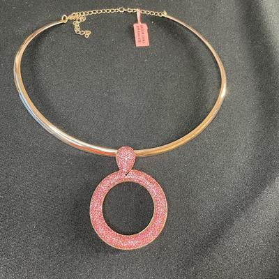 Collar Necklace with Pink Stones Pendant