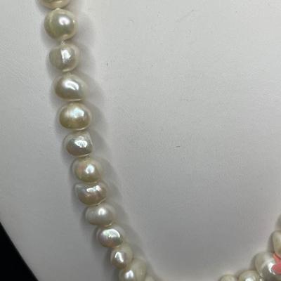 Pearl Necklace and Earrings Set