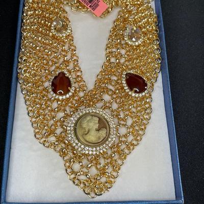 Gold Tone Cameo Necklace