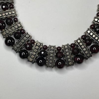 Nice Silver tone Necklace and Earrings Set