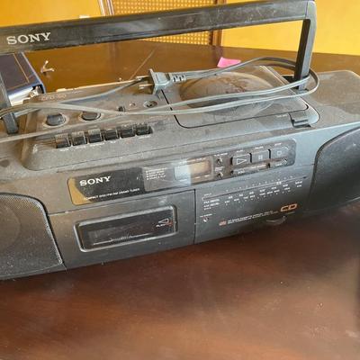 2 Sony radios