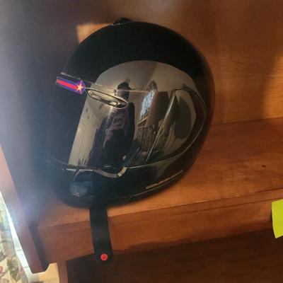 Motorcycle helmet
